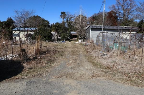 加須市砂原の宅地と農地/3548.02坪/1200万円