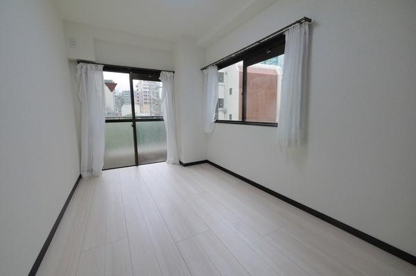 湯島イガラシマンション(洋室)