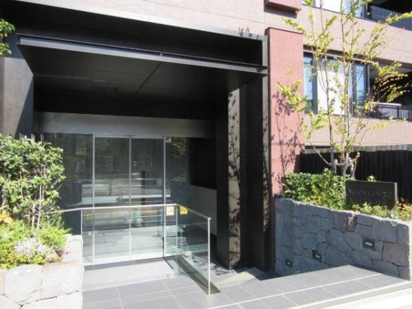 ヴィークコート市谷加賀町(エントランス)