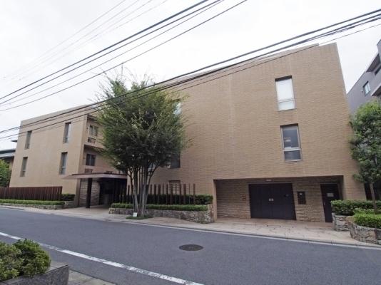 パークコート市谷加賀町二丁目