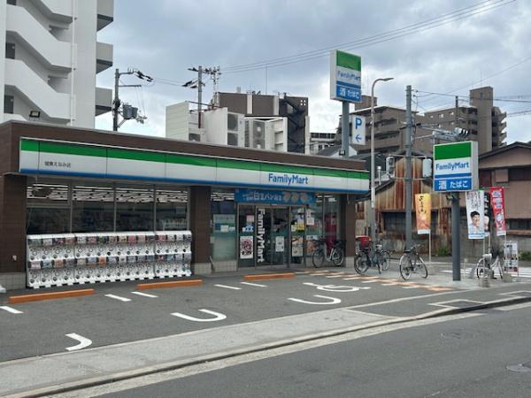 セレッソコート城東アクアヴェール(ファミリーマート 城東えなみ店)