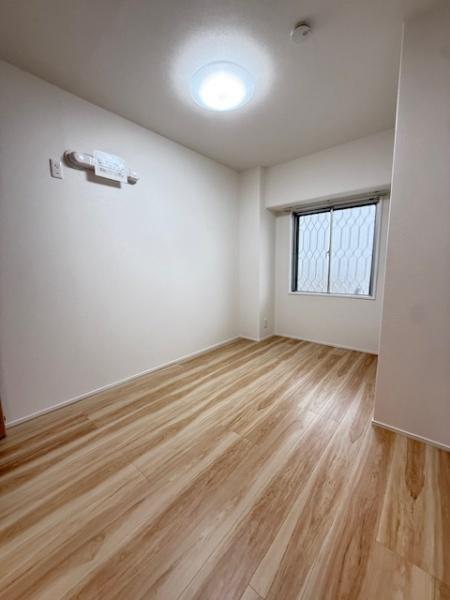 ハイム鴻池(洋室)