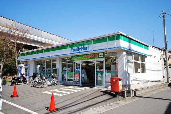 茅ヶ崎市菱沼１丁目の中古一戸建て(ファミリーマート茅ヶ崎赤羽根店)