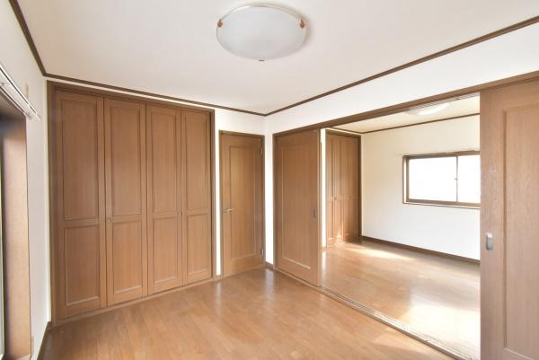 彦根市長曽根南町の中古一戸建て