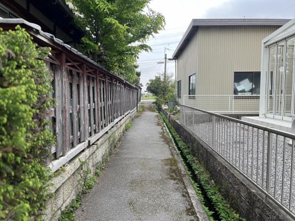 彦根市辻堂町の中古一戸建て