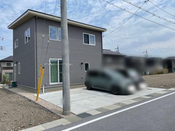 彦根市東沼波町の中古一戸建て