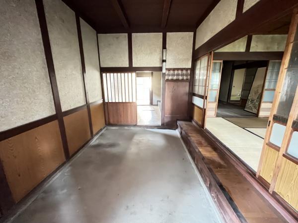 彦根市柳川町の中古一戸建て