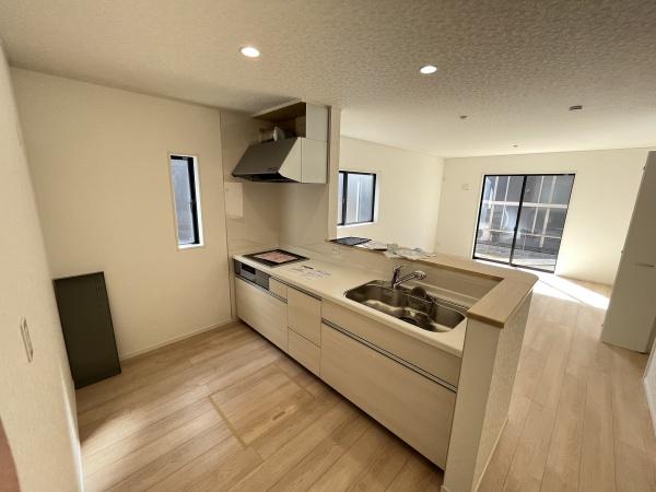 彦根市彦富町　1号棟