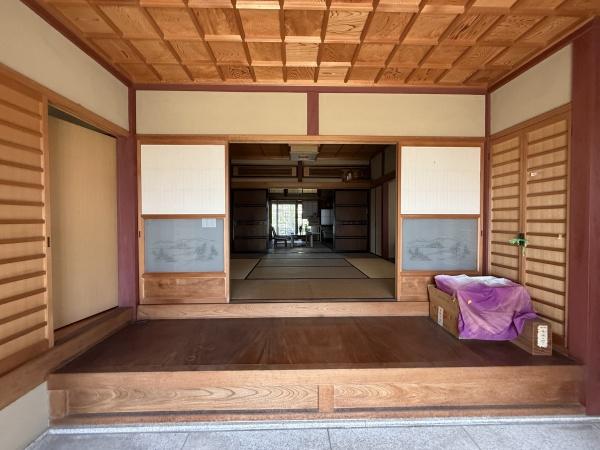 彦根市原町の中古一戸建て