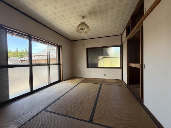 彦根市原町の中古一戸建て
