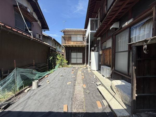彦根市原町の中古一戸建て