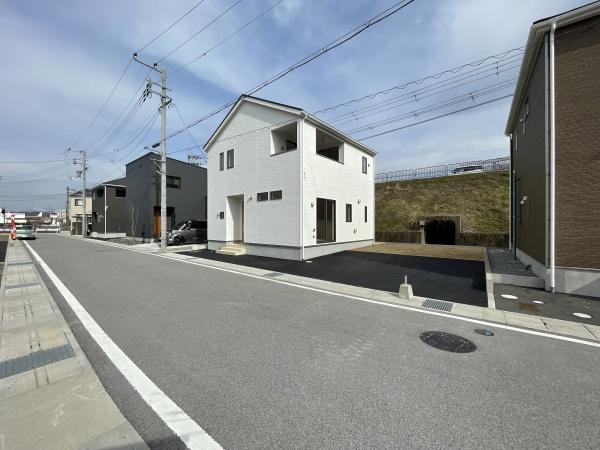 彦根市東沼波第５　2号棟
