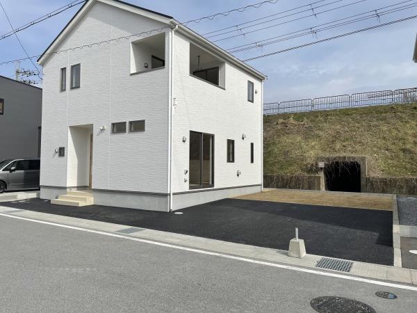 彦根市東沼波第５　2号棟