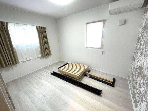 彦根市長曽根南町の中古一戸建て