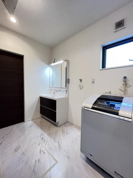 犬上郡豊郷町大字沢の中古一戸建て(洗面台・洗面所)