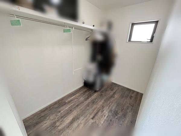 犬上郡豊郷町大字沢の中古一戸建て(収納)