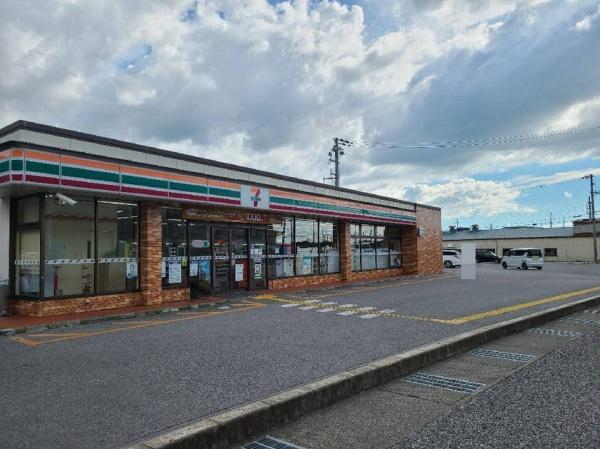 長浜市口分田町4期 全4棟 1号棟(セブンイレブン長浜加納町店)