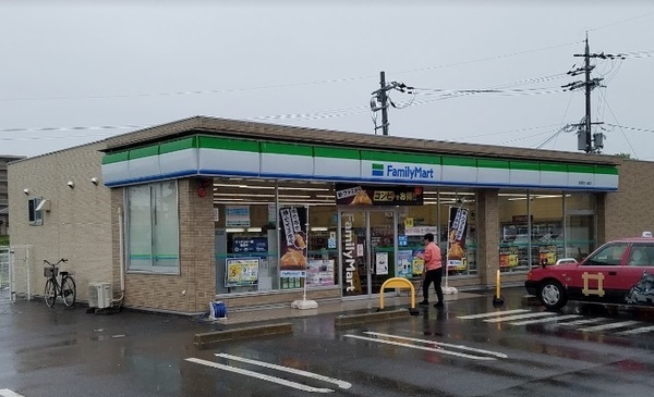 彦根市竹ケ鼻町の中古一戸建て(ファミリーマート彦根竹ヶ鼻店)