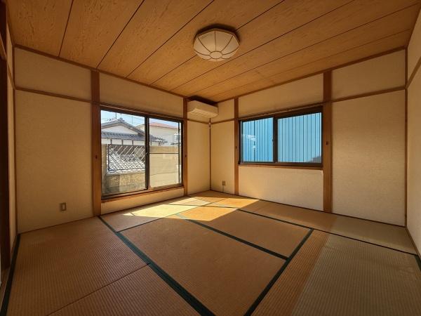 彦根市中藪町の中古一戸建て