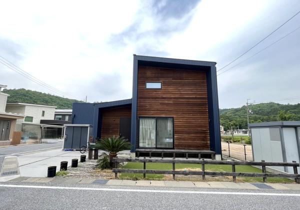 米原市顔戸　中古戸建