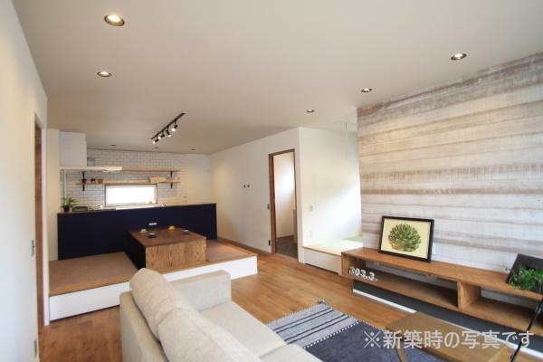 米原市顔戸　中古戸建