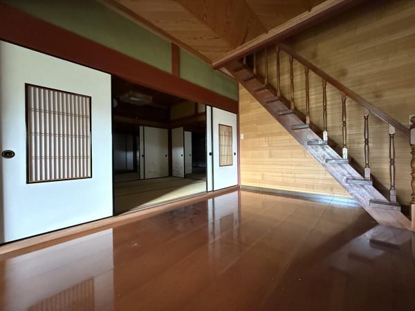 彦根市里根町の中古一戸建て