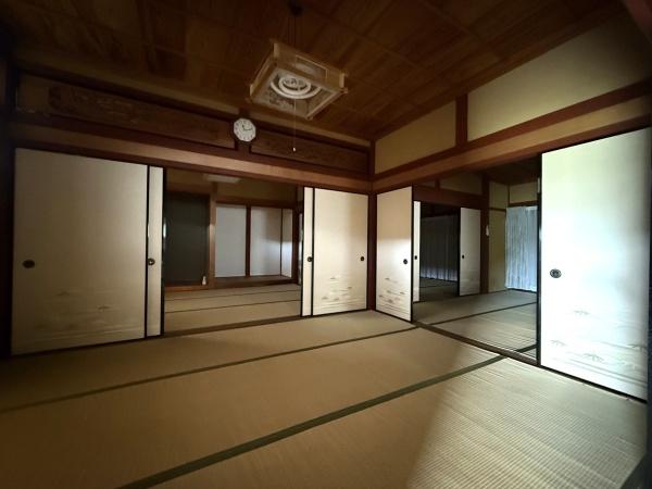 彦根市里根町の中古一戸建て