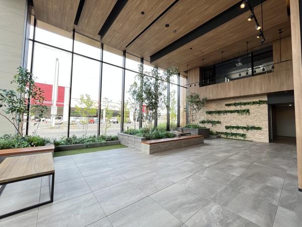 デュオヒルズ能登川駅前