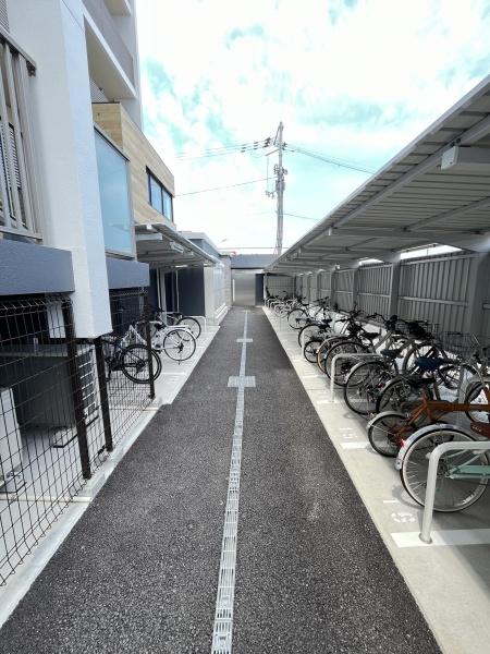 デュオヒルズ能登川駅前