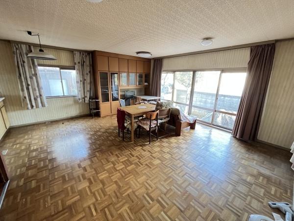 彦根市肥田町　中古戸建