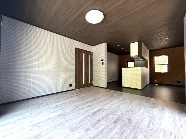 彦根市開出今町の中古一戸建て