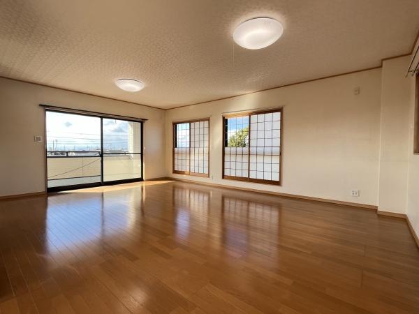 米原市下多良の中古一戸建て