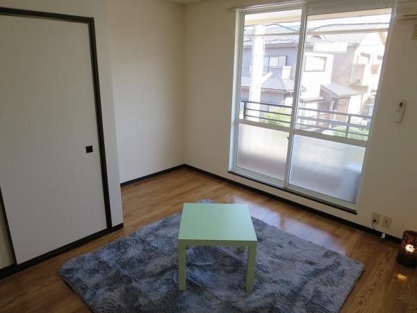 米原市高溝　メゾン・ド・ソレイユ