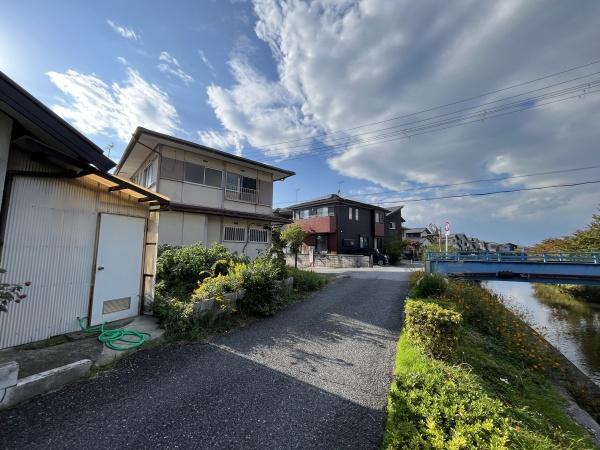 彦根市大藪町の土地(前面道路含む現地写真)