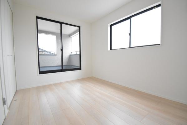 彦根市東沼波町第６　２号棟