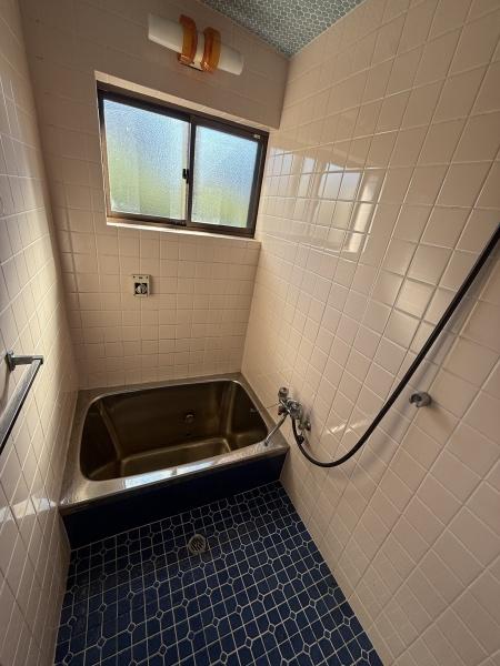 彦根市八坂町の中古一戸建て