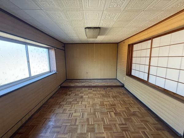 彦根市八坂町の中古一戸建て