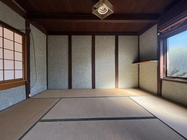 彦根市八坂町の中古一戸建て