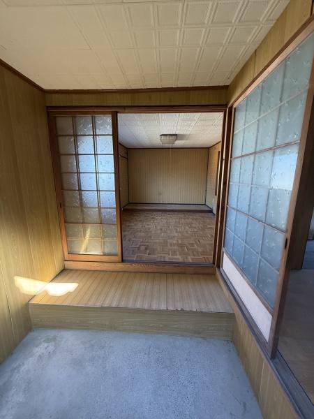 彦根市八坂町の中古一戸建て