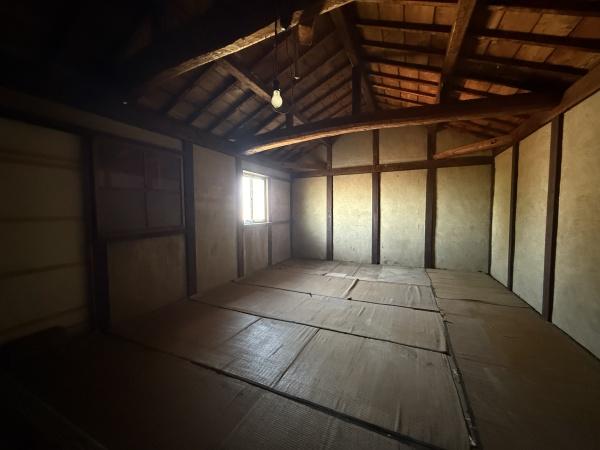 彦根市八坂町の中古一戸建て