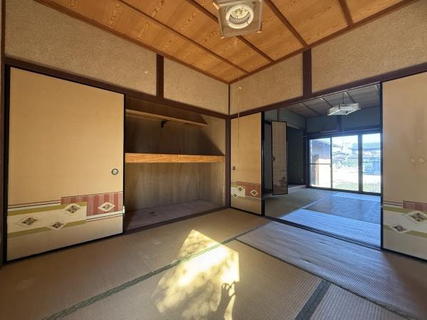 彦根市八坂町　中古戸建