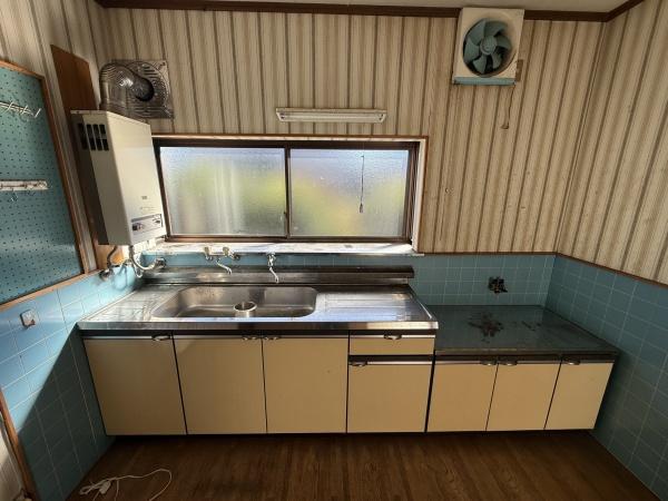 彦根市八坂町の中古一戸建て