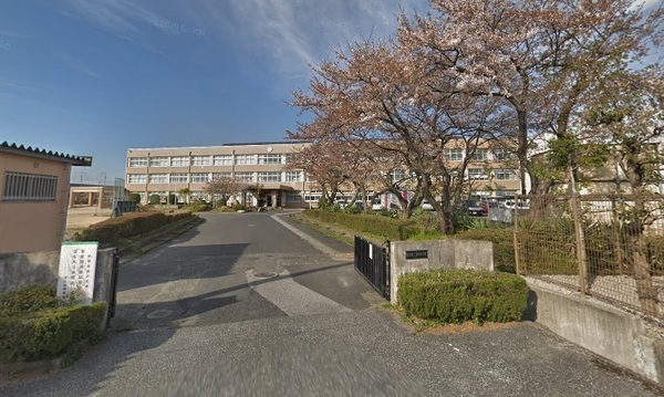 愛知郡愛荘町長野の中古一戸建て(愛荘町立愛知川小学校)