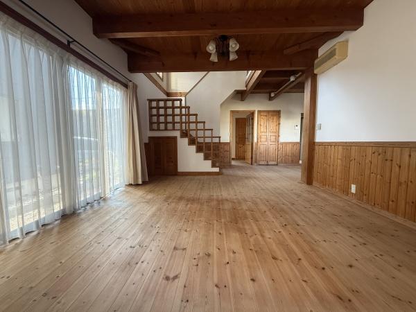 愛知郡愛荘町長野の中古一戸建て