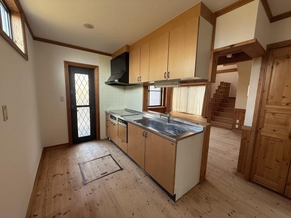 愛知郡愛荘町長野の中古一戸建て