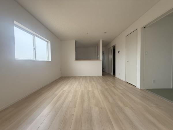 彦根市彦富町第３　１号棟