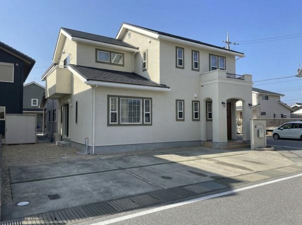 彦根市八坂町の中古一戸建て