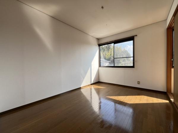 彦根市野田山町の中古一戸建て