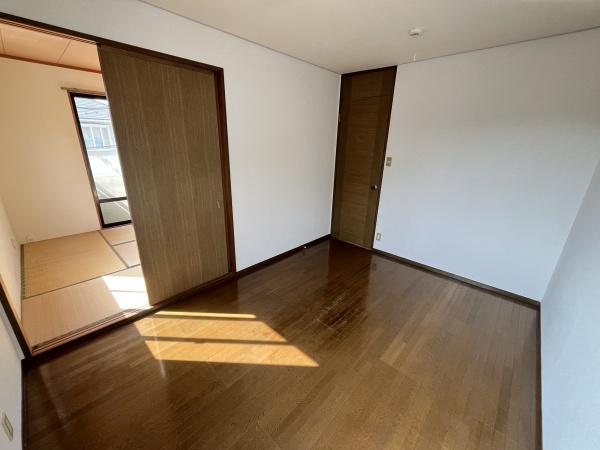 彦根市野田山町の中古一戸建て