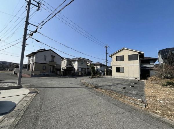 彦根市野田山町の中古一戸建て